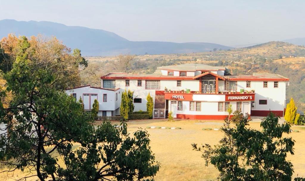 Hotel Fernando'S Tlalpujahua de Rayón エクステリア 写真